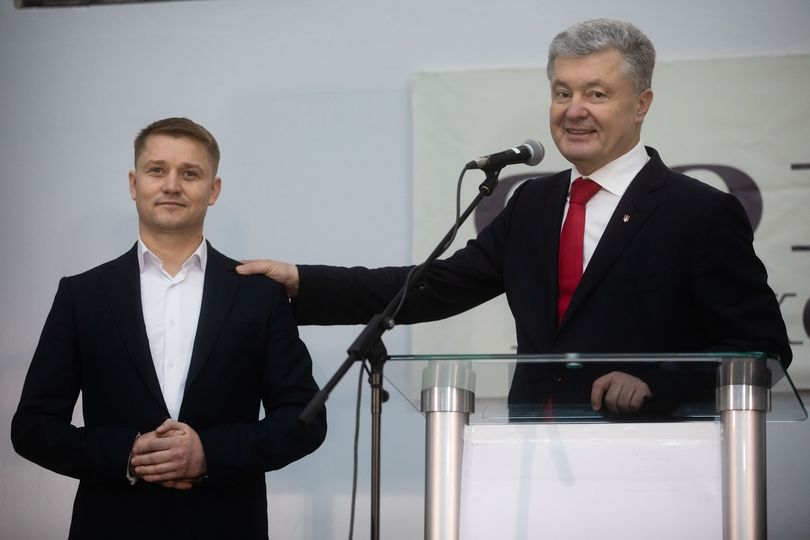 Кандидат от «ЕС» Александр Третьяк выигрывает выборы мэра в Ровно