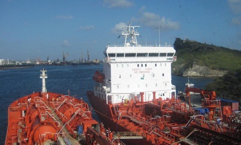 Біля берегів Беніну пірати атакували танкер Davide з екіпажем з України, Румунії та Філіппін