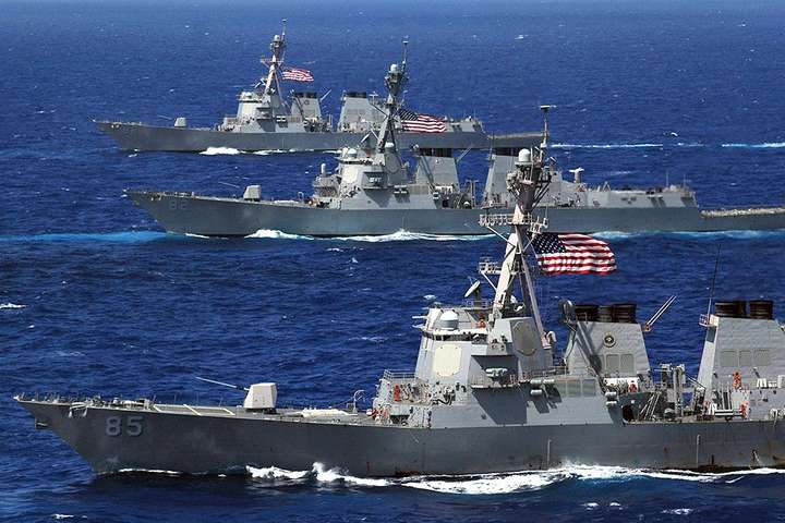 США розглядають можливість відправки військових кораблів в Чорне море в знак підтримки України