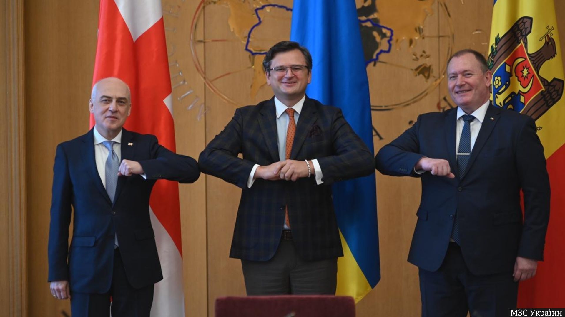 Глави дипломатій України, Грузії та Молдови у форматі Асоційованого тріо відвідають інституції ЄС у Брюсселі. 