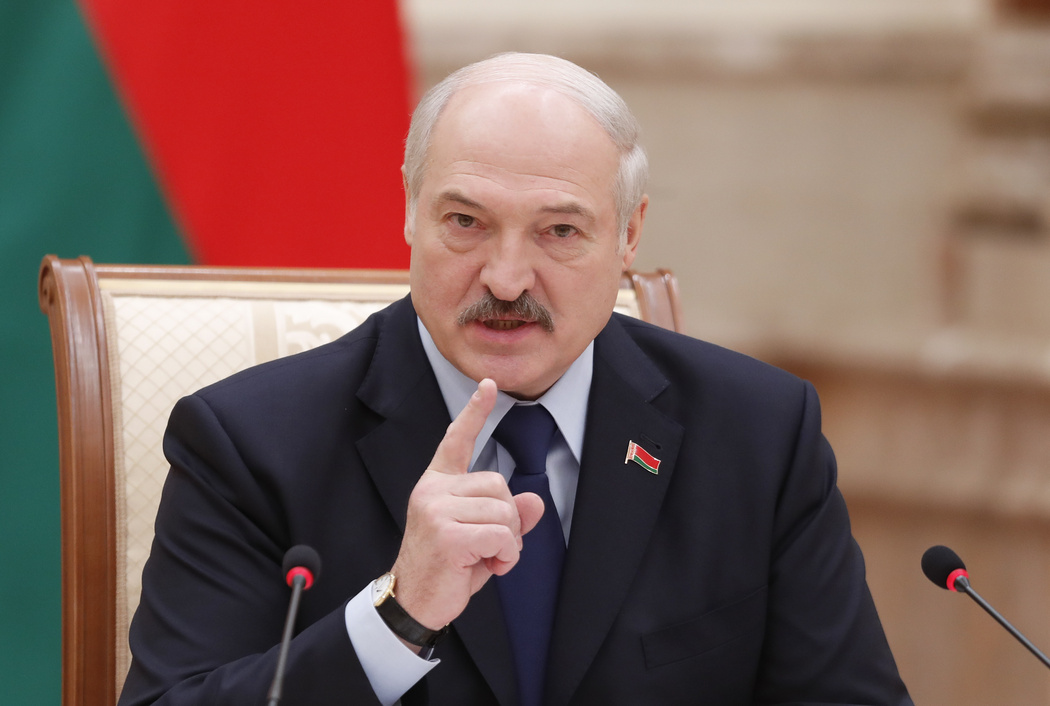 Лукашенко підписав указ, який дозволить позбавляти білорусів громадянства за участь в протестах