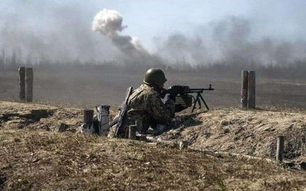 Окупанти 11 разів обстріляли позиції ЗСУ на Донбасі