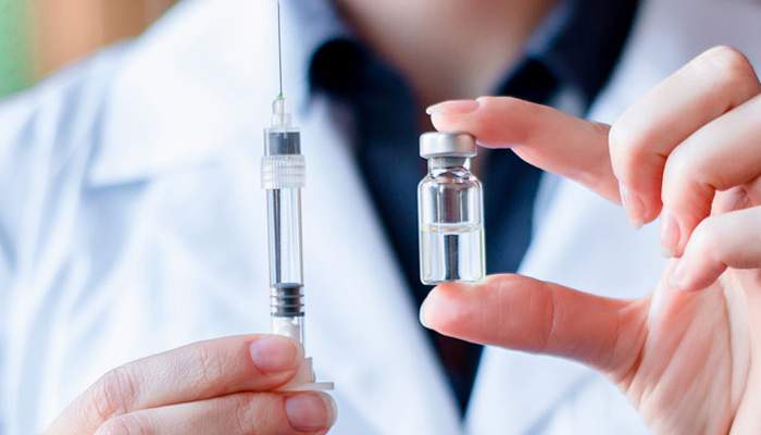В МОЗ підготували проєкт наказу про обов'язкову COVID-вакцинацію чиновників та освітян