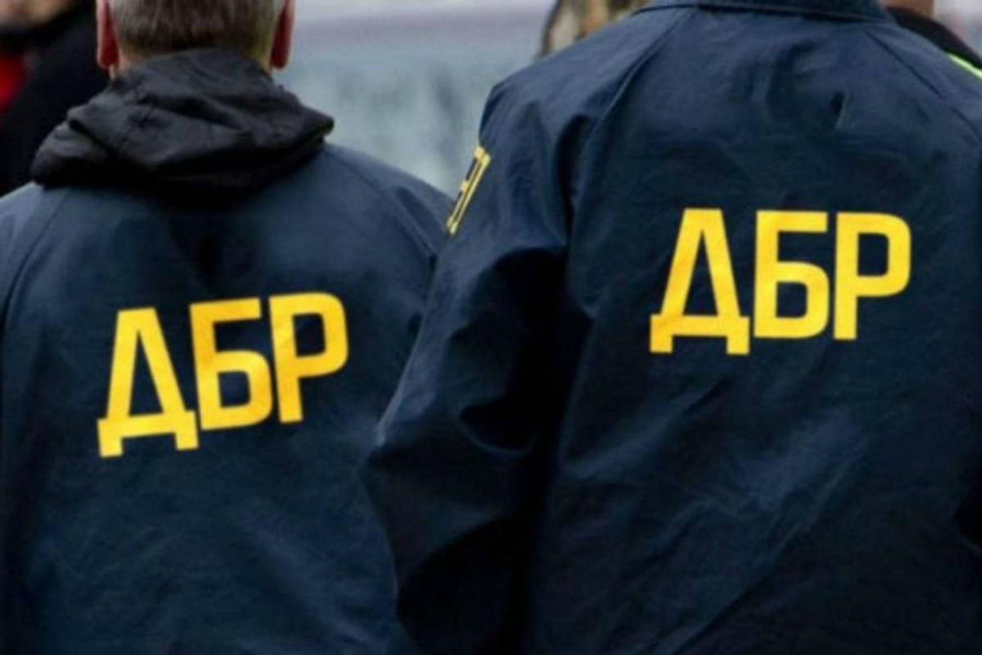 На Донеччині ДБР виявило величезний арсенал зброї 