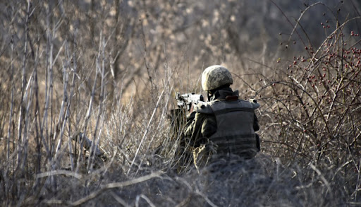 За прошедшие сутки российские наемники 14 раз обстреляли украинские позиции, ранены двое военных