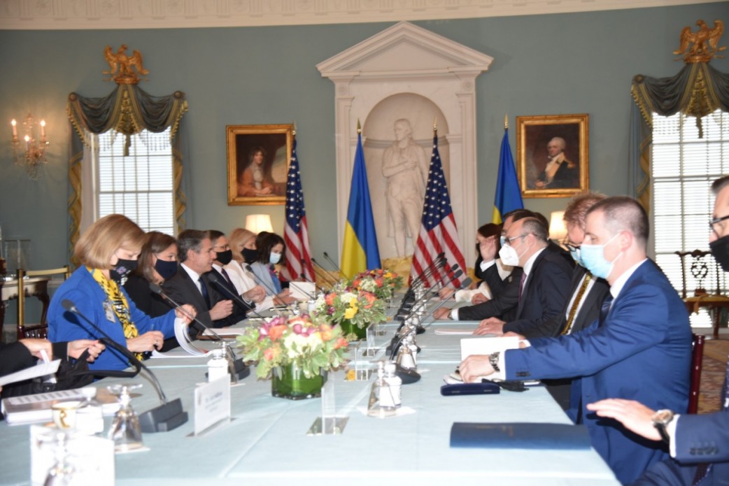Офис президента отчитался о результатах встречи с государственным секретарем США