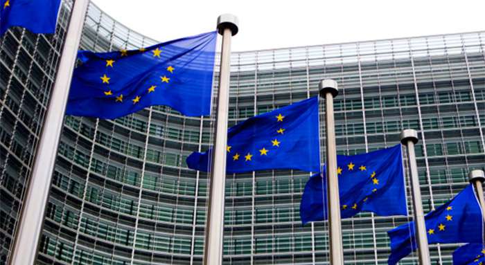 Єврокомісія обмежила термін дії цифрових COVID-сертифікатів 9 місяцями