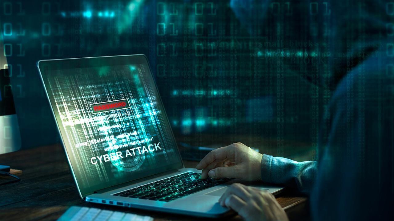 У ніч на 14 січня в Україні відбулася хакерська атака на урядові сайти