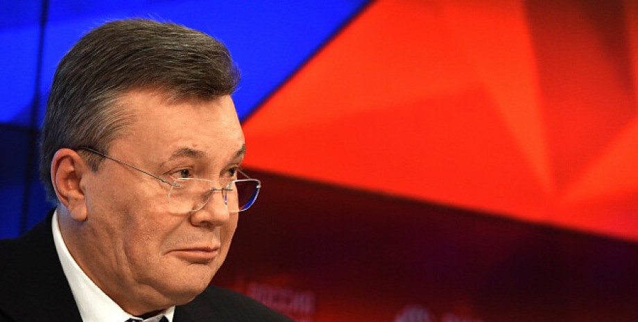 Янукович подав позов до ОАСК у зв'язку із позбавленням звання президента -  Совгиря 