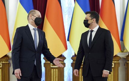 Після зустрічі з Шольцом Зеленський зазначив, що Україна та Німеччина мають різні підходи до Північного потоку 2