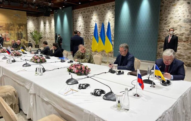 Російська делегація для перемовин з Україною покинула Туреччину