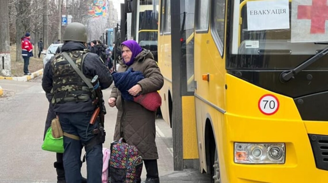 Сьогодні без режиму тиші здійснять спроби евакуації людей із п’яти міст Луганщини