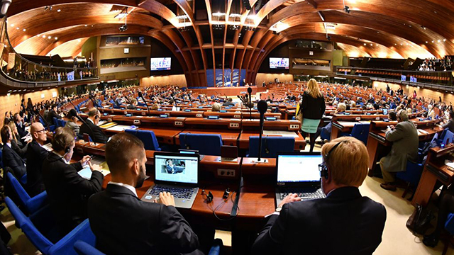 ПАРЄ проголосувала за резолюцію щодо термінового створення трибуналу для розслідування злочинів рф в Україні