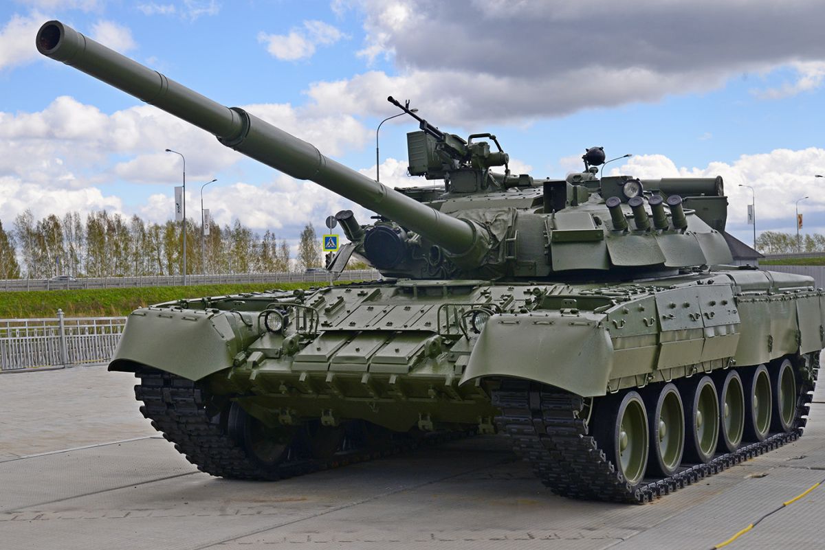 Польща передала Україні танки та бойові машини піхоти
