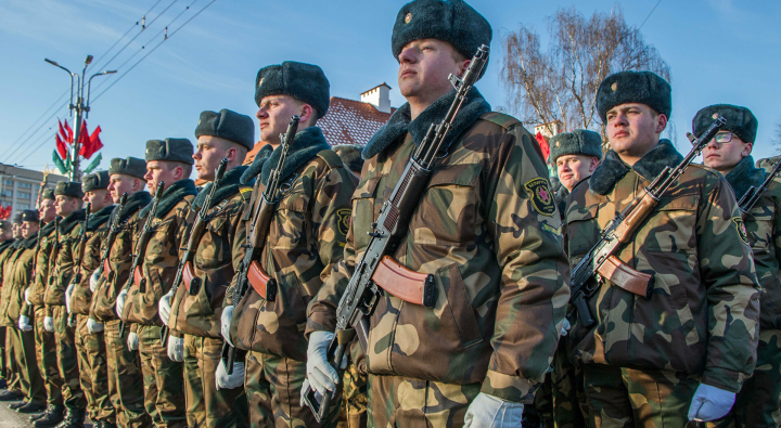 Збройні сили Білорусі розпочали тренування з переведення з мирного на воєнний стан