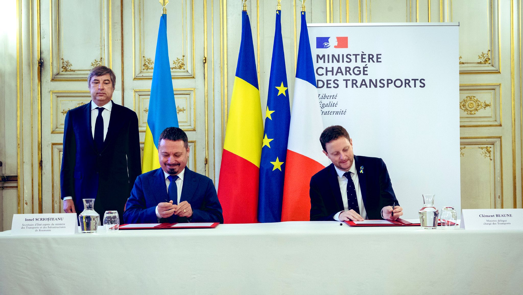 Румунія та Франція підписали угоду про спрощення експорту українського зерна