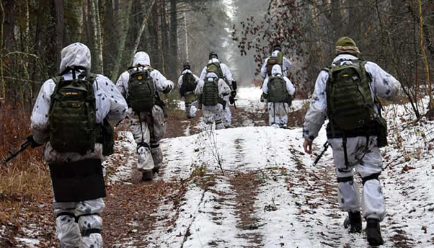 Міноборони передродовжує забезпечення підрозділів ЗСУ зимовим одягом та спорядженням