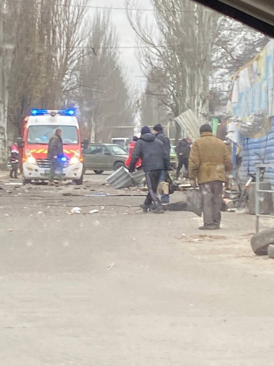 росія вдарила по ринку Курахово на Донеччині, 8 загиблих і 5 поранених
