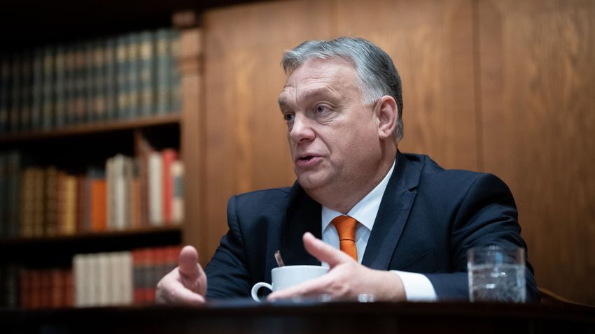 У МЗС відповіли на заяви Орбана про закінчення війни в Україні через припинення поставок зброї США