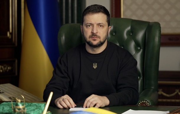 Зеленський ркритично поставився до умови Шольца щодо надання танків Україні