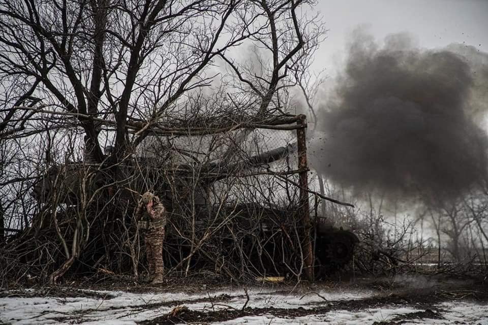 Українські захисники відбили 102 атаки противника на п'яти напрямках