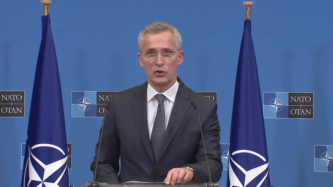 НАТО готує довгострокову програму підтримки України – Столтенберг