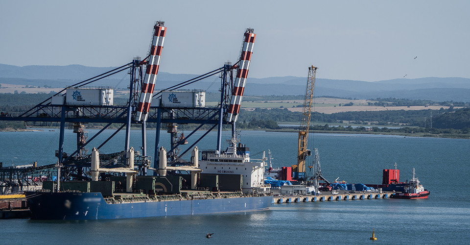 Болгарія закриває свої порти для кораблів рф