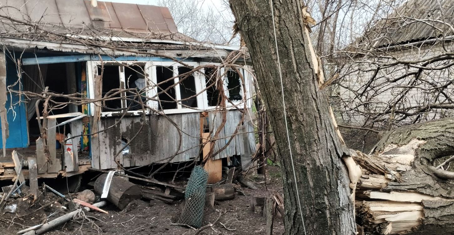 Російські війська продовжують обстрілювати Запорізьку область з різних видів озброєння