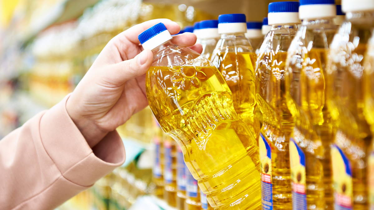 ЄС погодив заборону на імпорт української соняшникової олії