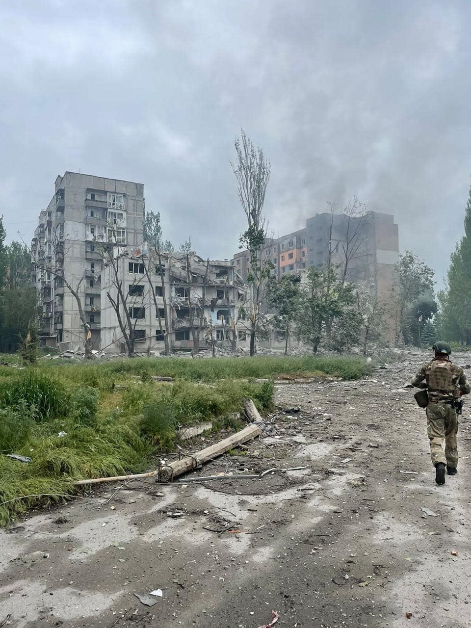 Ворог скинув чергові авіабомби на Торецьк та Авдіївку, є постраждалі