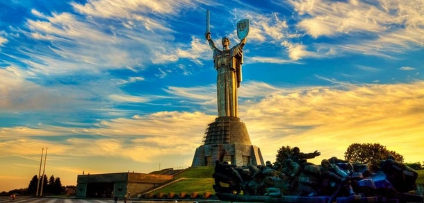 Пам'ятник Батьківщина-мати в Києві - історія, фото та цікаві факти
