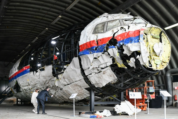MH17 aircraft wreckage viewed by judges ahead of next phase of trial |  Reuters