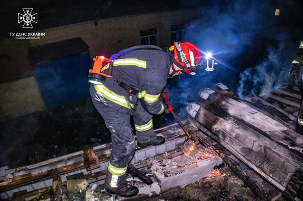 На зображенні може бути: 1 особа, вогонь та текст