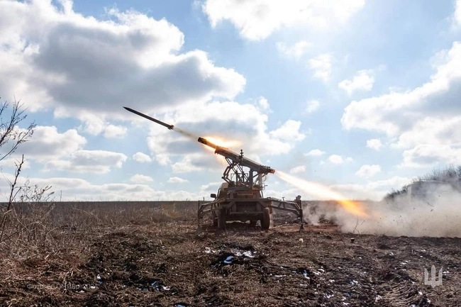 Сили оборони продовжують стримувати ворога в районах Красногорівки, Георгіївки, Новомихайлівки та Урожайного - відбито 38 атак