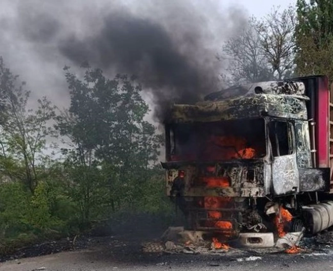 у Херсонській області внаслідок скидання з дрона боєприпаса на вантажівку поранено 58 чоловіка