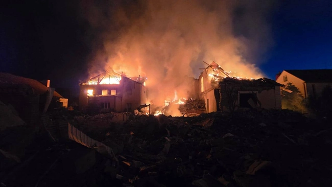 Російські війска вночі атакували Харків Ракетою С-300, руйнації зазнали 26 будинків