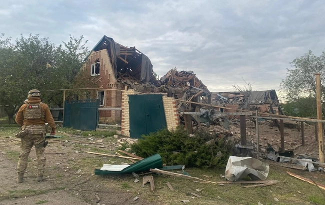 Російські окупанти обстріляли щонайменше 13 населених пунктів Донеччини, є загиблі.