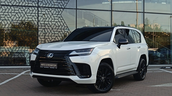 Lexus LX з пробігом